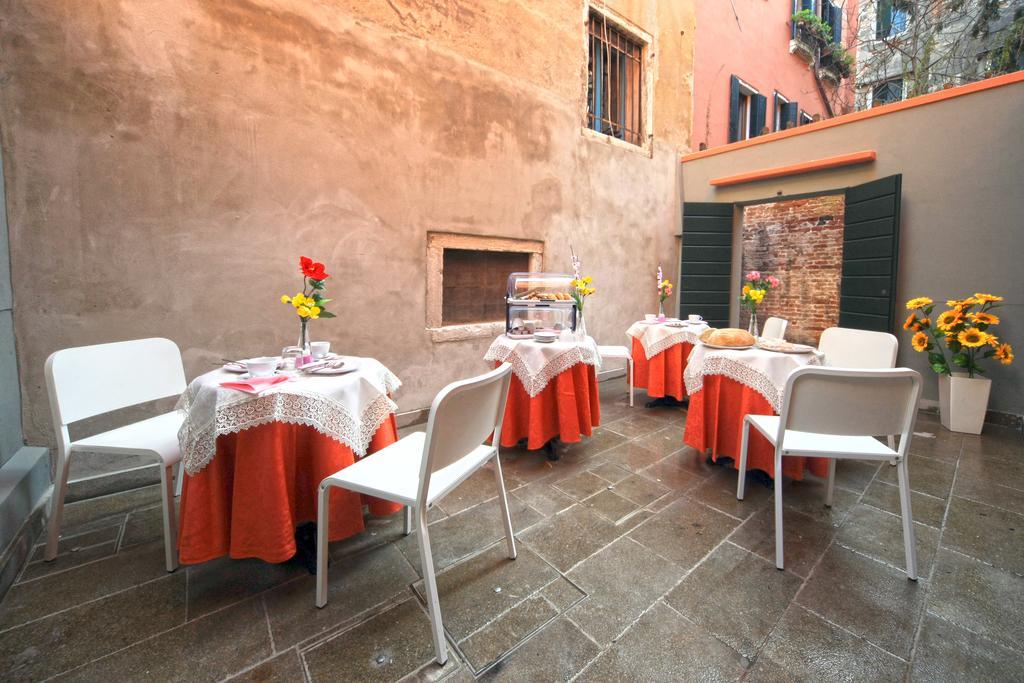 Bed & Breakfast Rialto Dream Venice - New 2023 Prices, Reviews, Book Now